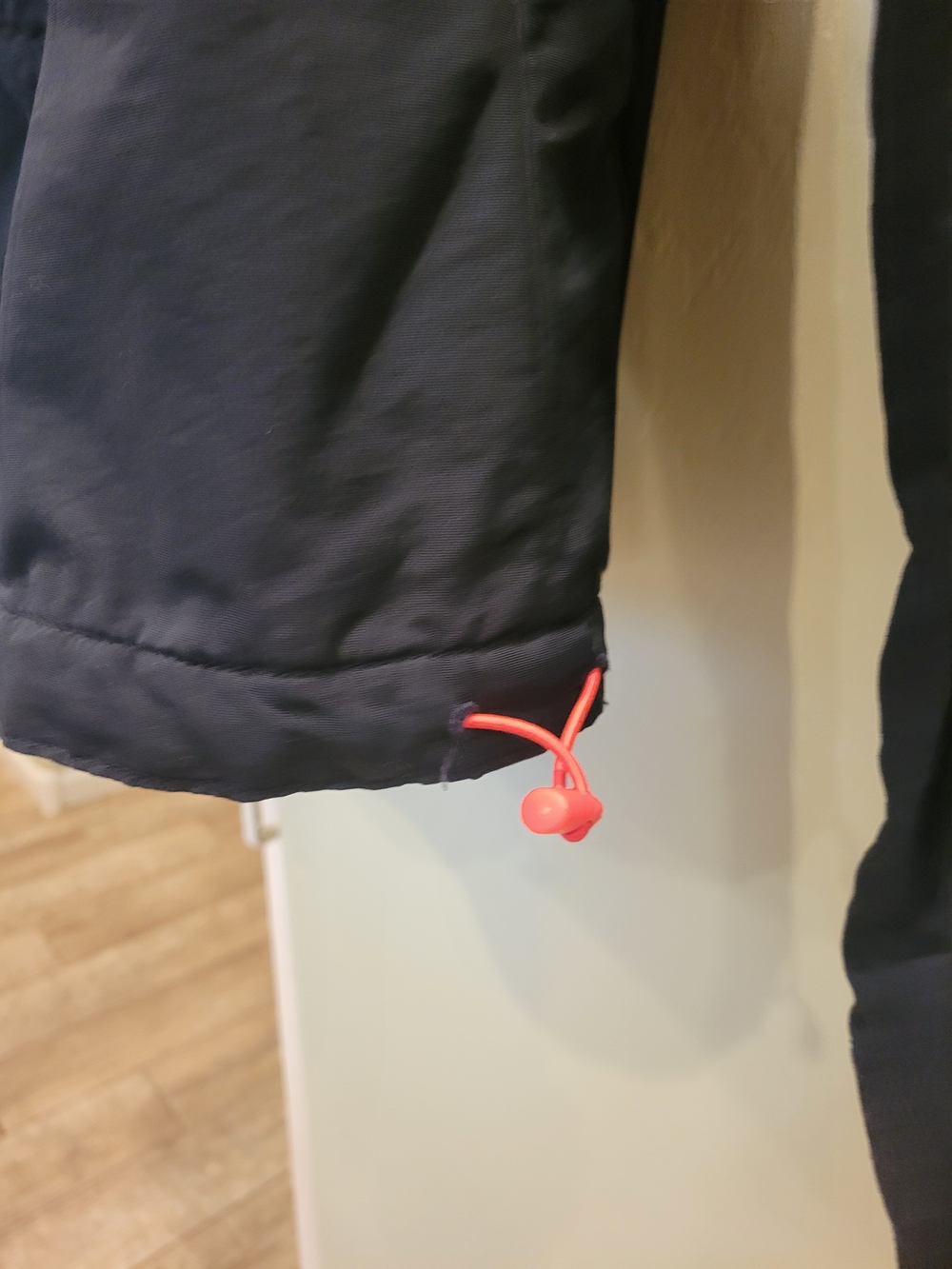Hollister Navy Ski Jacket with Pink Accents - Picture 4 of 6